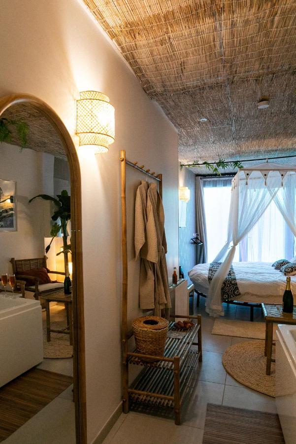 Bali Serenity Balneo Et Lit Rond Lagnieu 외부 사진